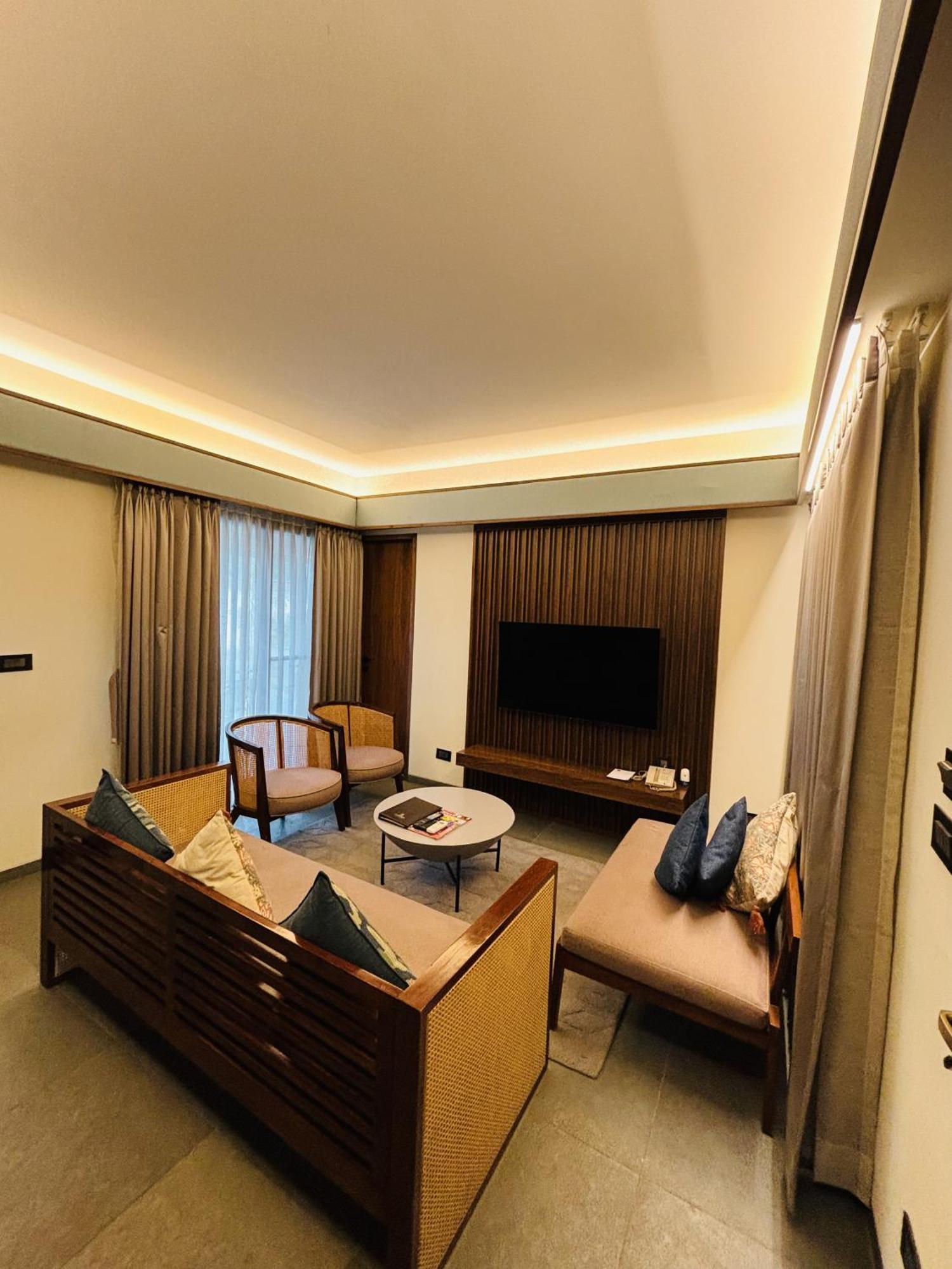 The Golkonda Resort And Spa Hyderabad Exteriör bild